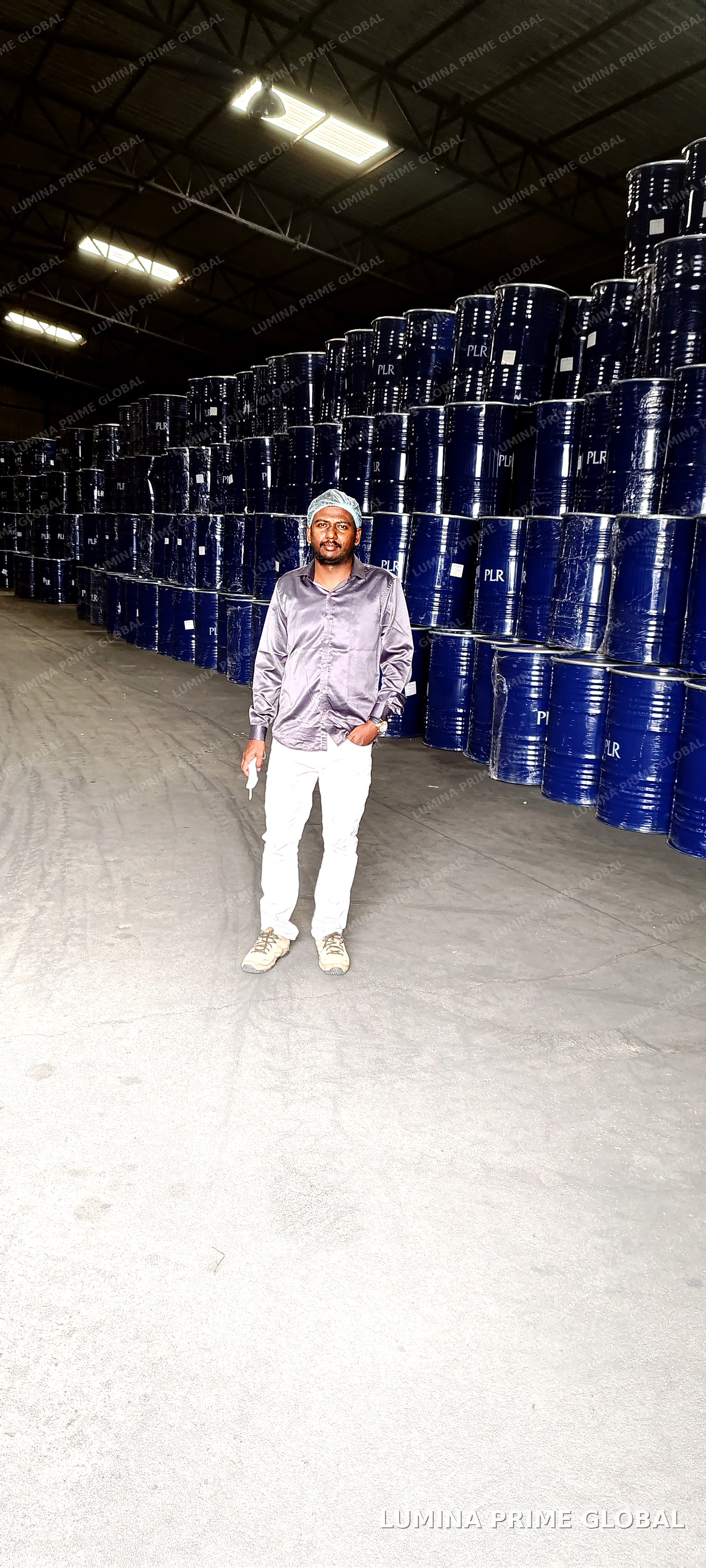 Warehouse inspection among stacked export drums